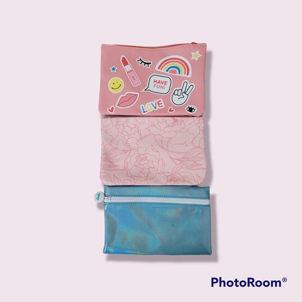 Ipsy Makeup Bag Bundle - image 1